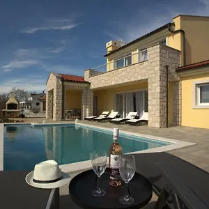 Luxury Lidija Villa